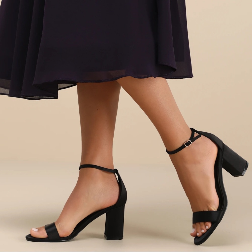 LuLus Emmett Black Satin Dressy Party Cocktail Sandal New Size 6